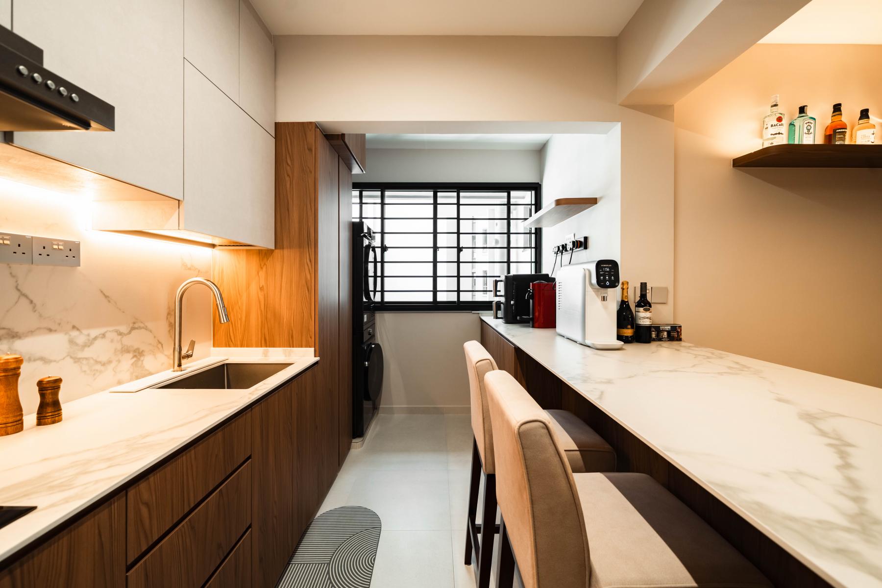 Modern Kitchen with Washing Machine and Open Kitchen