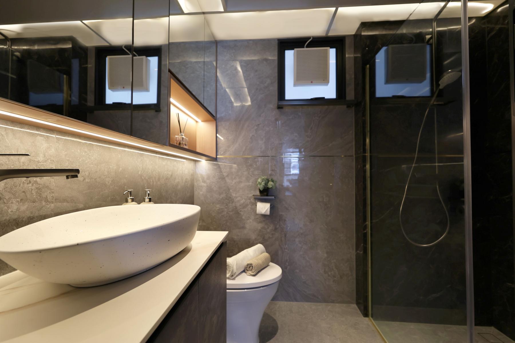 Contemporary Bathroom with Shower Screen and Bathroom Storage