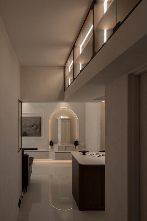 Minimalist Hallway at 462C Yishun
