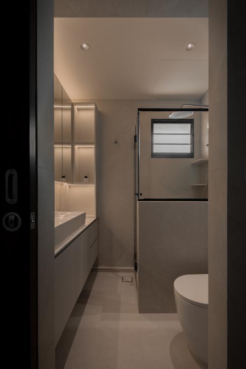 Minimalist Bathroom at 462C Yishun