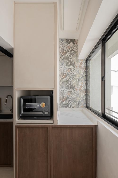 Minimalist Service Yard at 462C Yishun