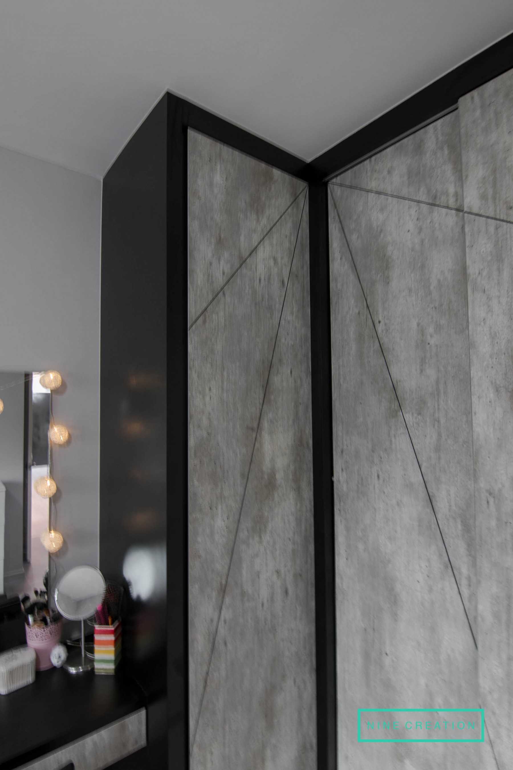 Modern Bedroom with Wood Flooring and Wardrobe