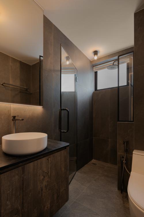 Industrial Bathroom at Costa Rhu II