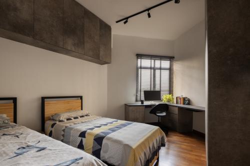 Industrial Bedroom at Costa Rhu II