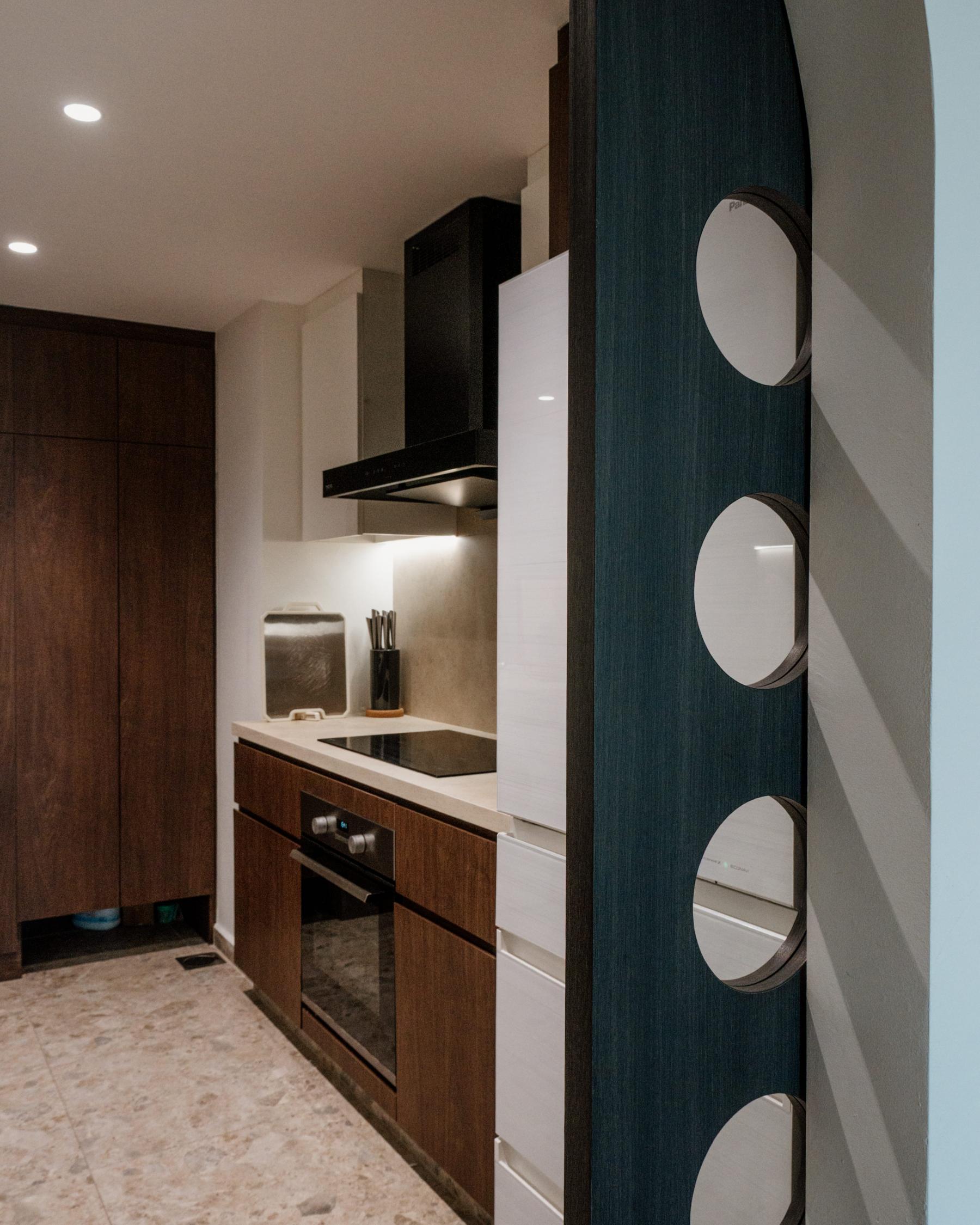 Contemporary Kitchen with Kitchen Backsplash and Kitchen Accessories
