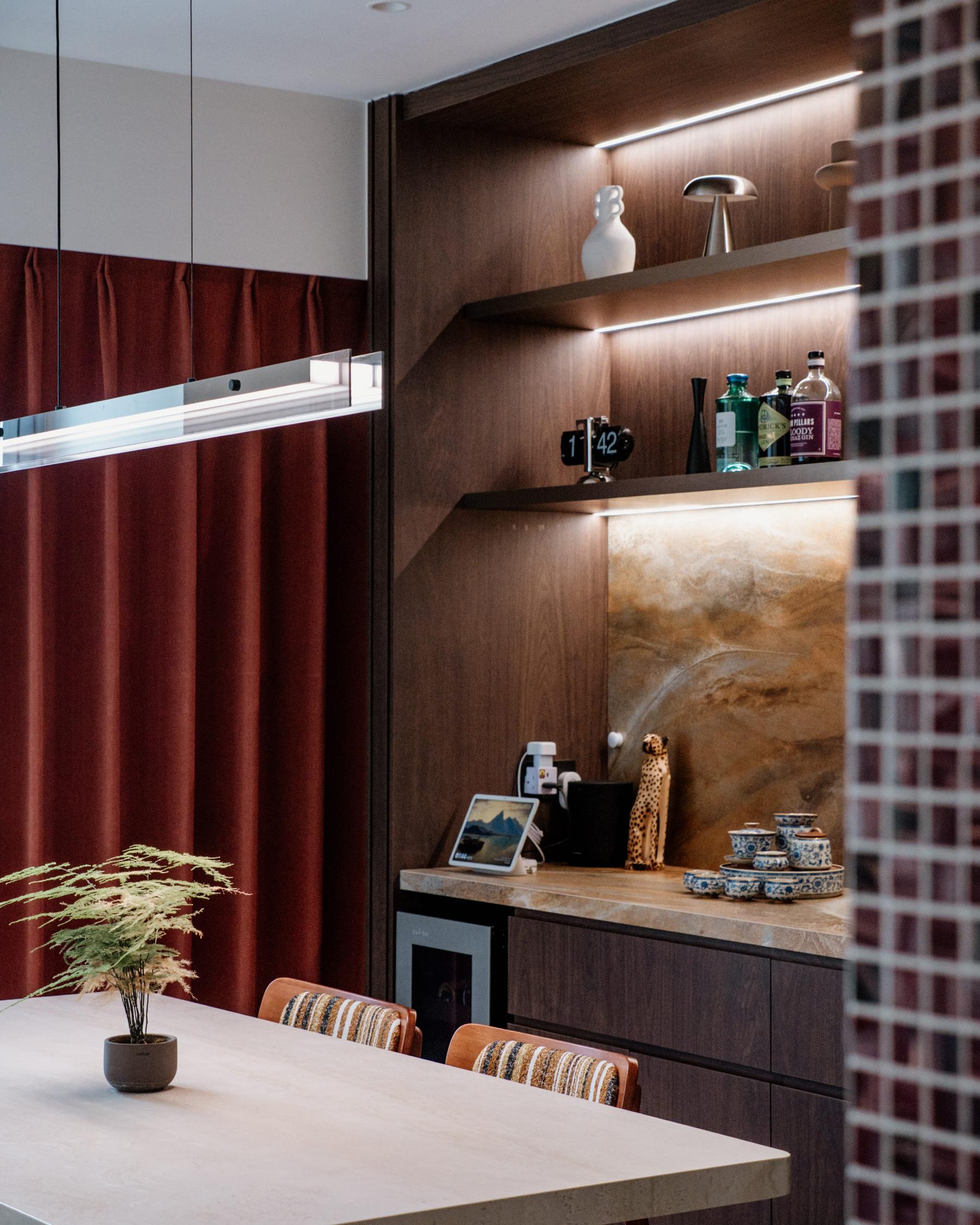 Contemporary Home Bar with Countertop and Bar Counter