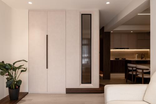 Contemporary Living Room at Plantation Village
