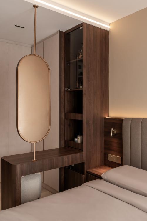 Contemporary Bedroom at Plantation Village