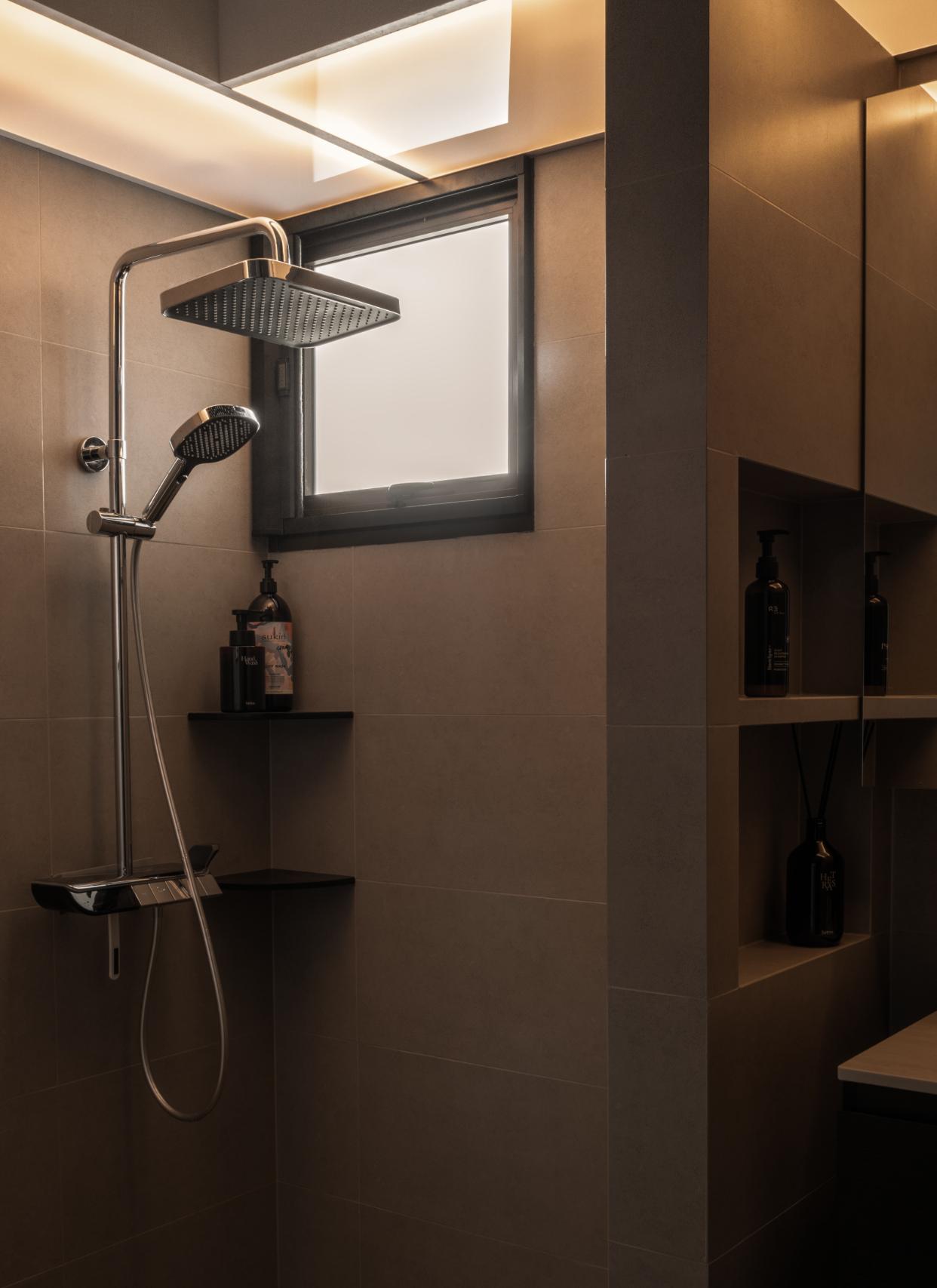 Minimalist Bathroom with Rainshower and Bathroom Storage