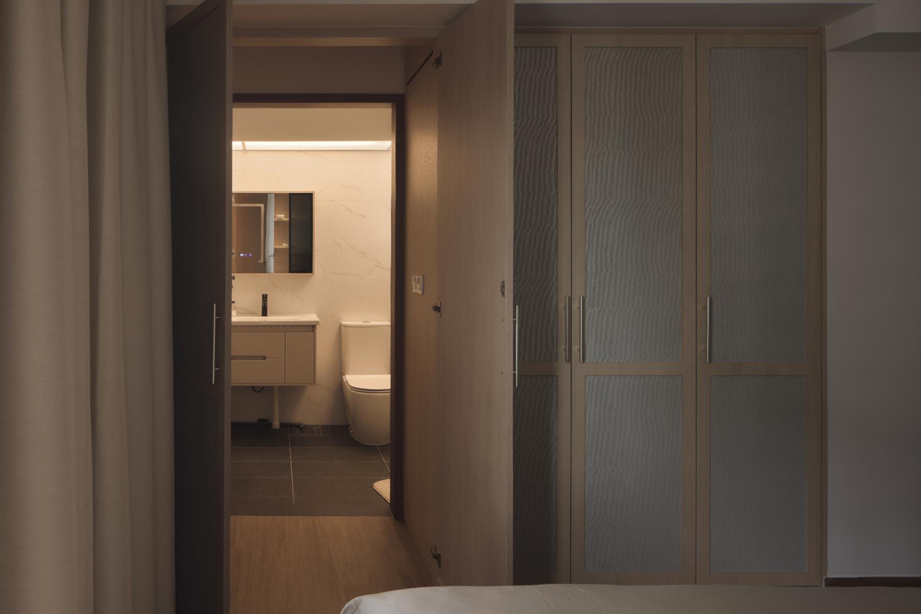 Modern Bedroom with Wardrobe and Closet