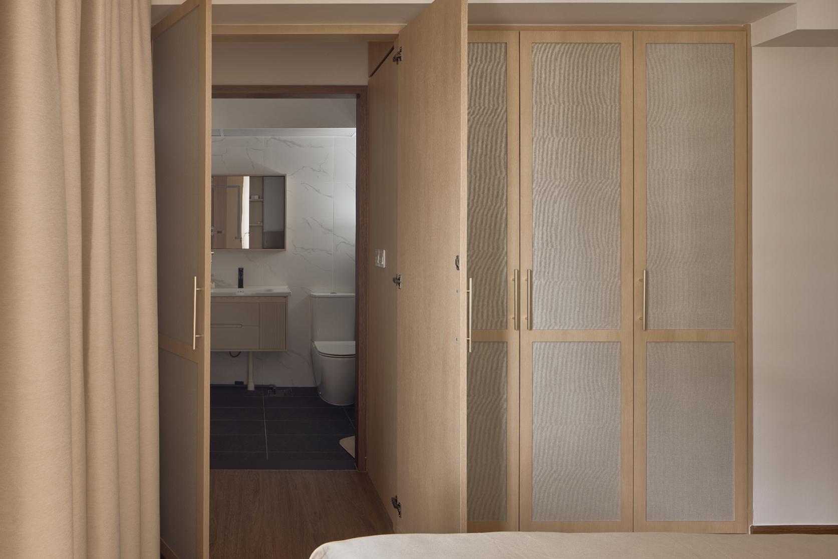 Modern Bedroom with Wardrobe and Closet
