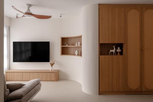 Scandinavian Living Room at Macpherson Blossom
