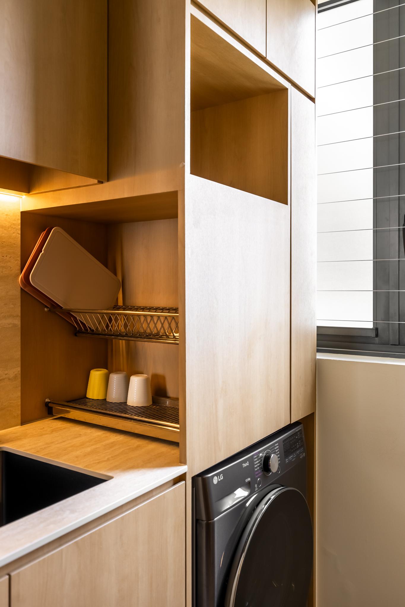 Asian Courtyard with Washing Machine and Storage Cabinets