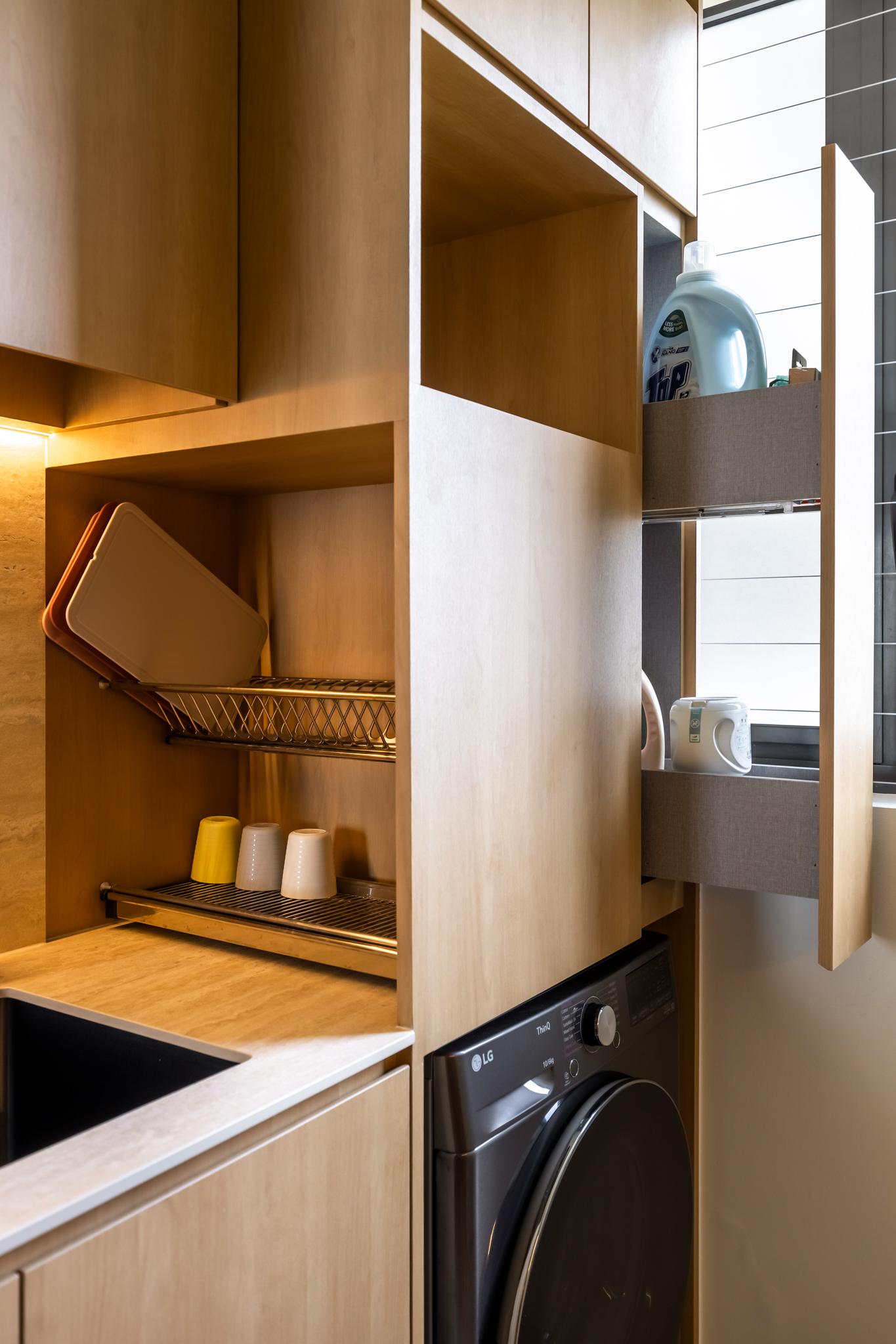 Asian Kitchen with Kitchen Backsplash and Kitchen Accessories