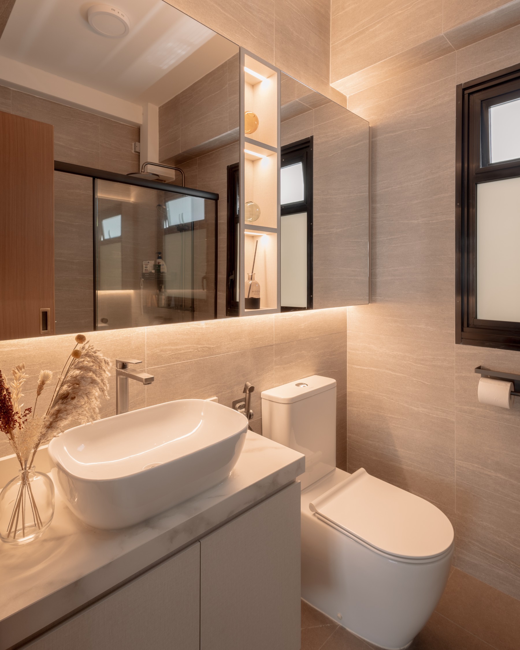 Minimalist Bathroom with Countertop and Mirror