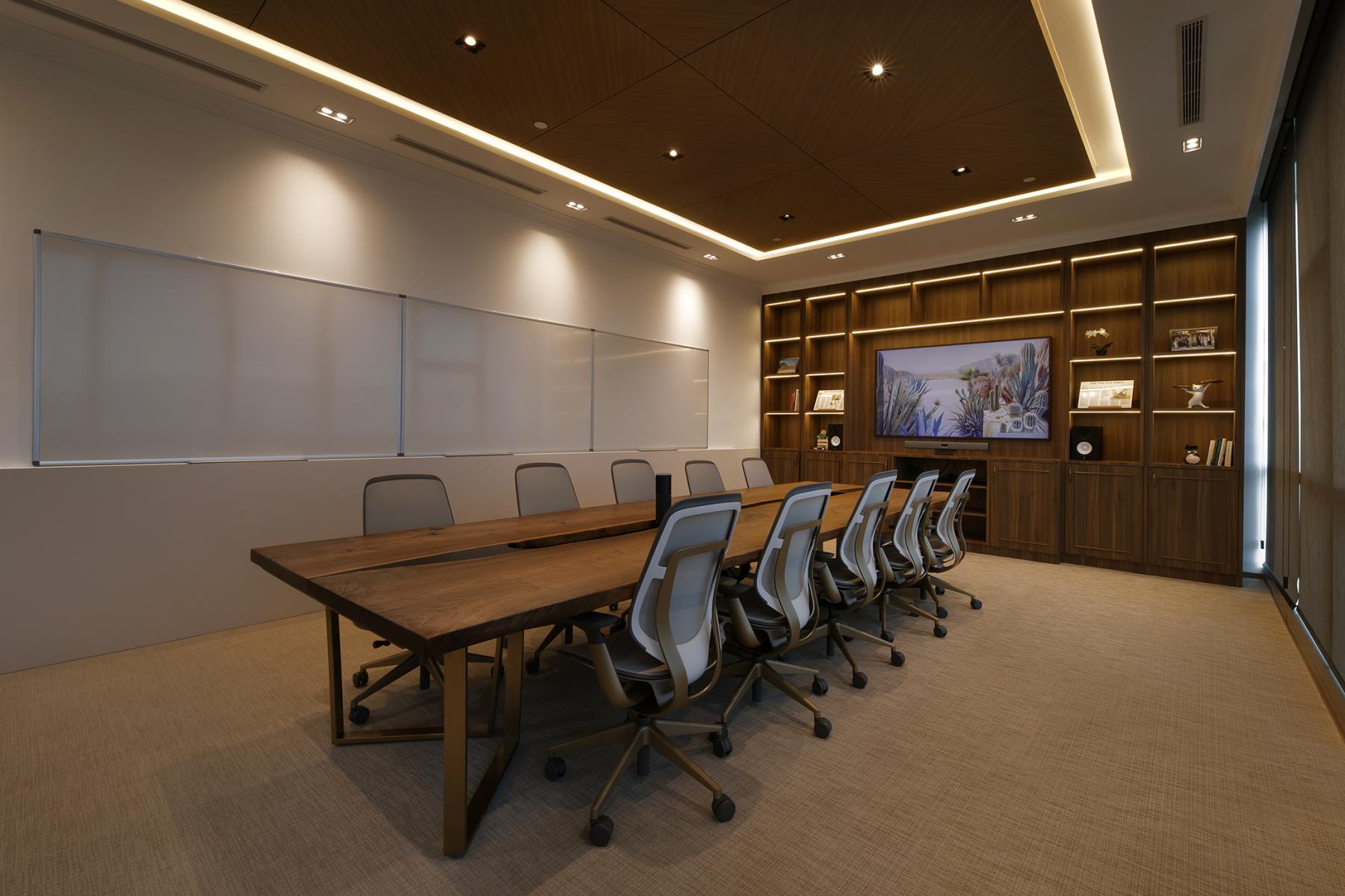 Contemporary Office with Bookshelf and Desk