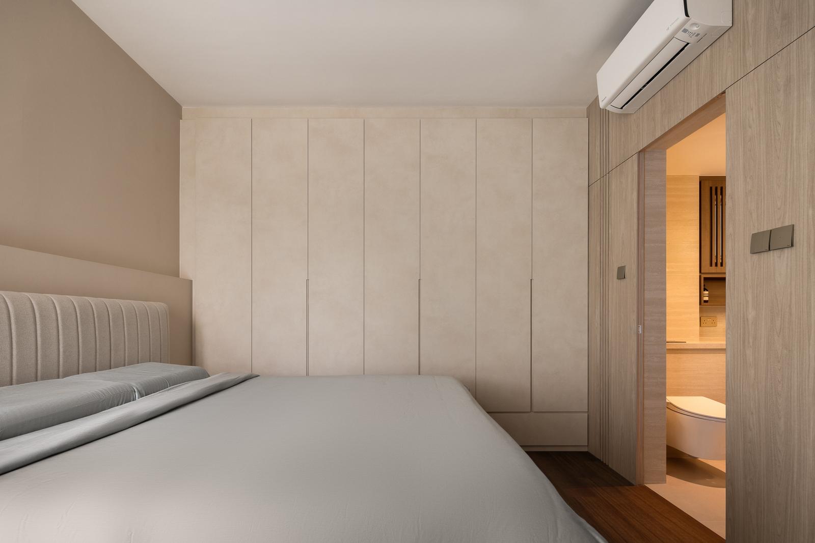 Contemporary Bedroom with Wardrobe and Closet