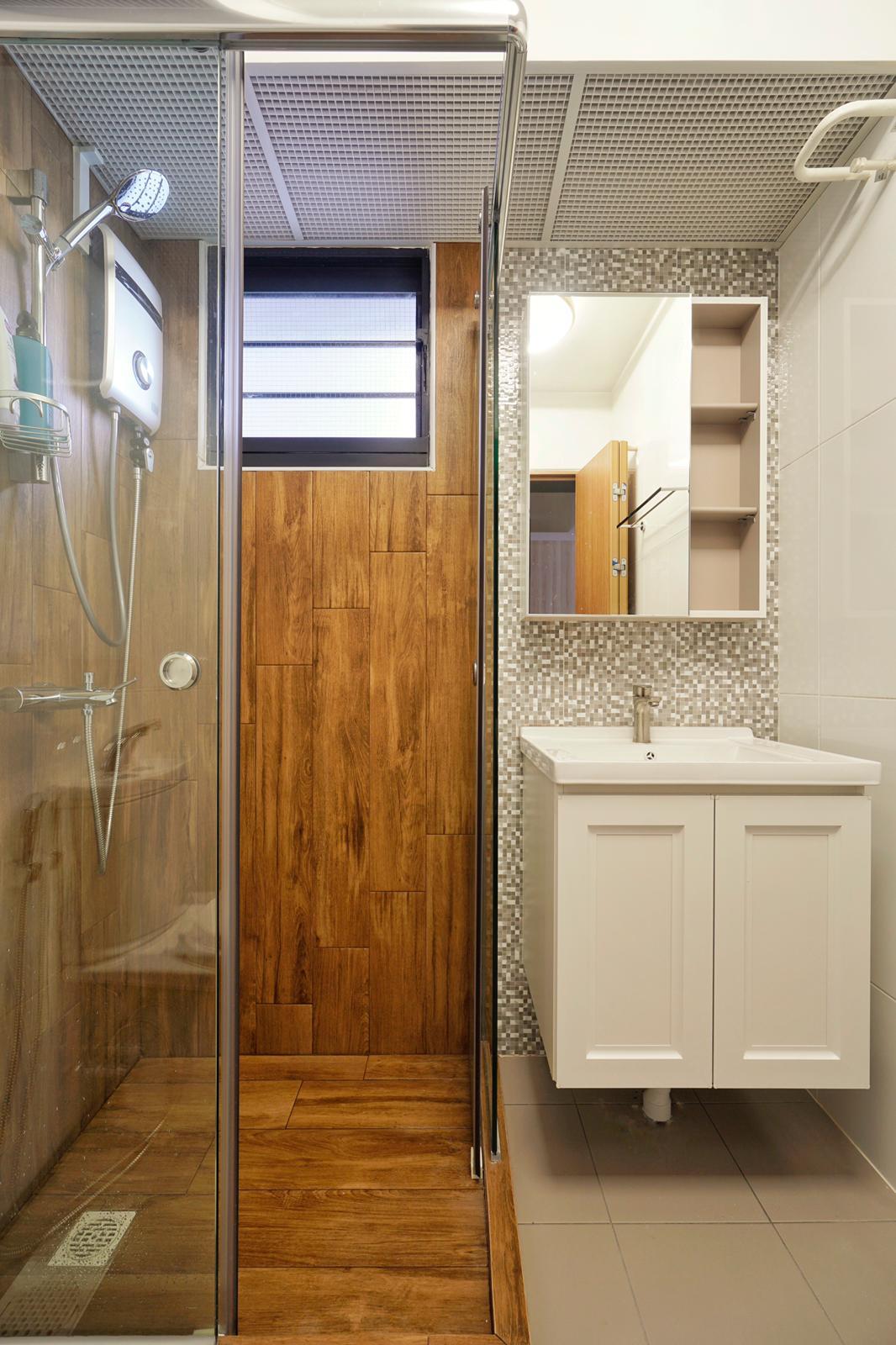 Asian Bathroom with Countertop and Mosaic