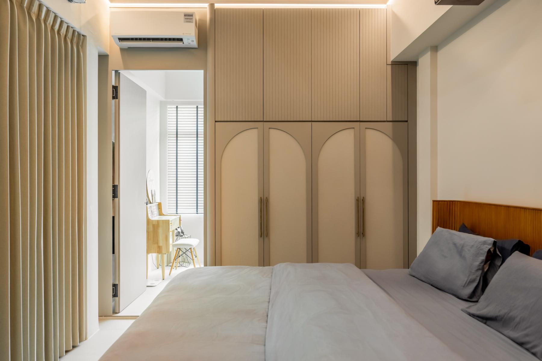 Eclectic Bedroom with Wardrobe and Flooring