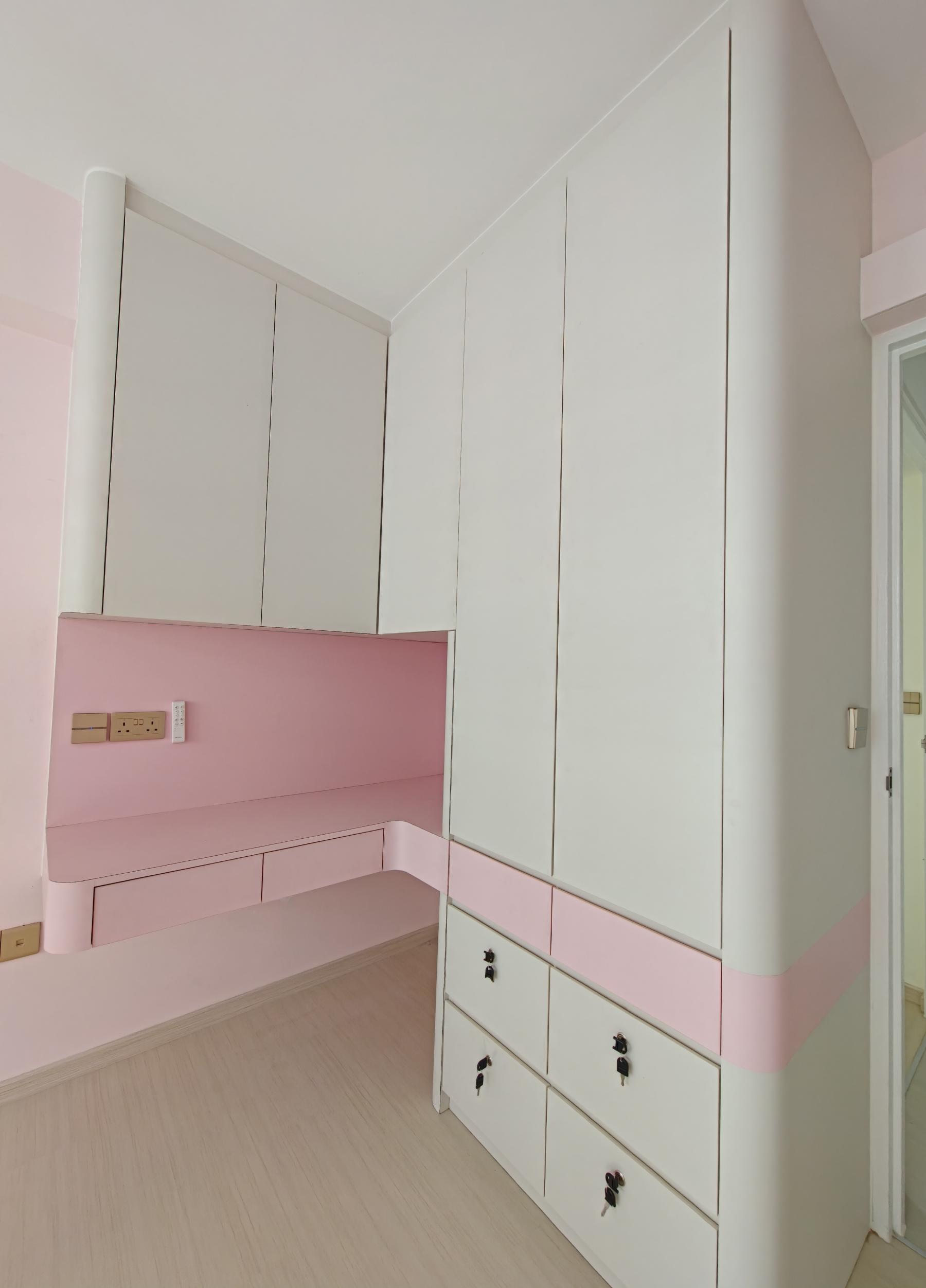 Minimalist Bedroom with Bookshelf and Vinyl Flooring