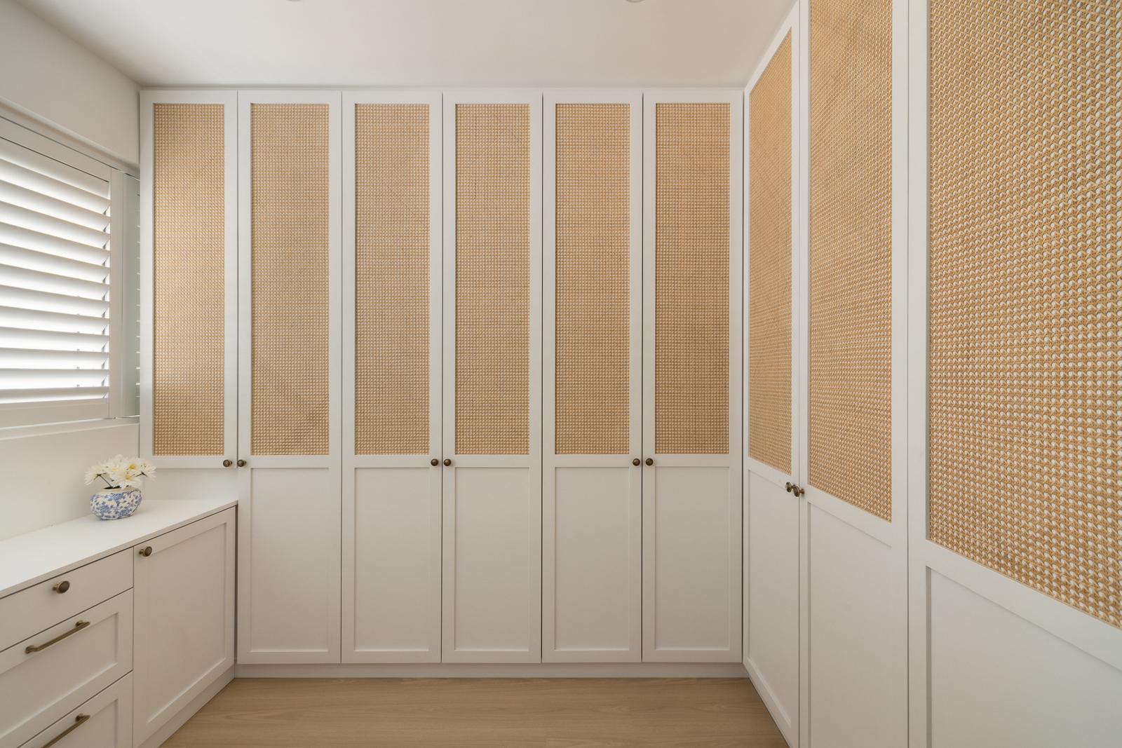 Contemporary Walk-in Wardrobe with Wardrobe and Storage Cabinets