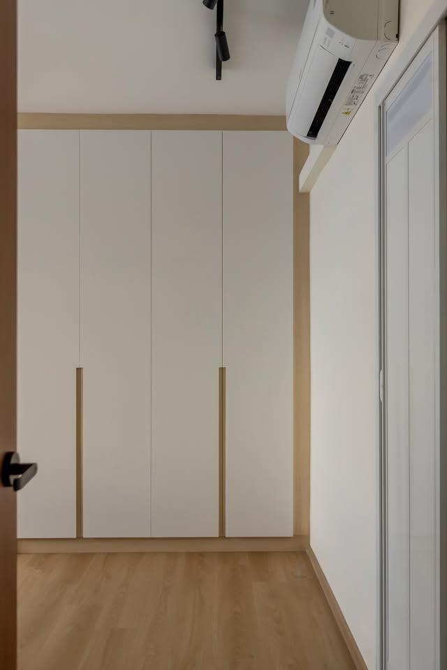 Modern Bedroom with Wardrobe and Lighting