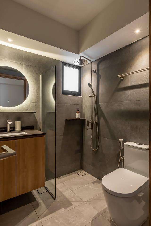 Modern Bathroom with Mirror and Shower Screen