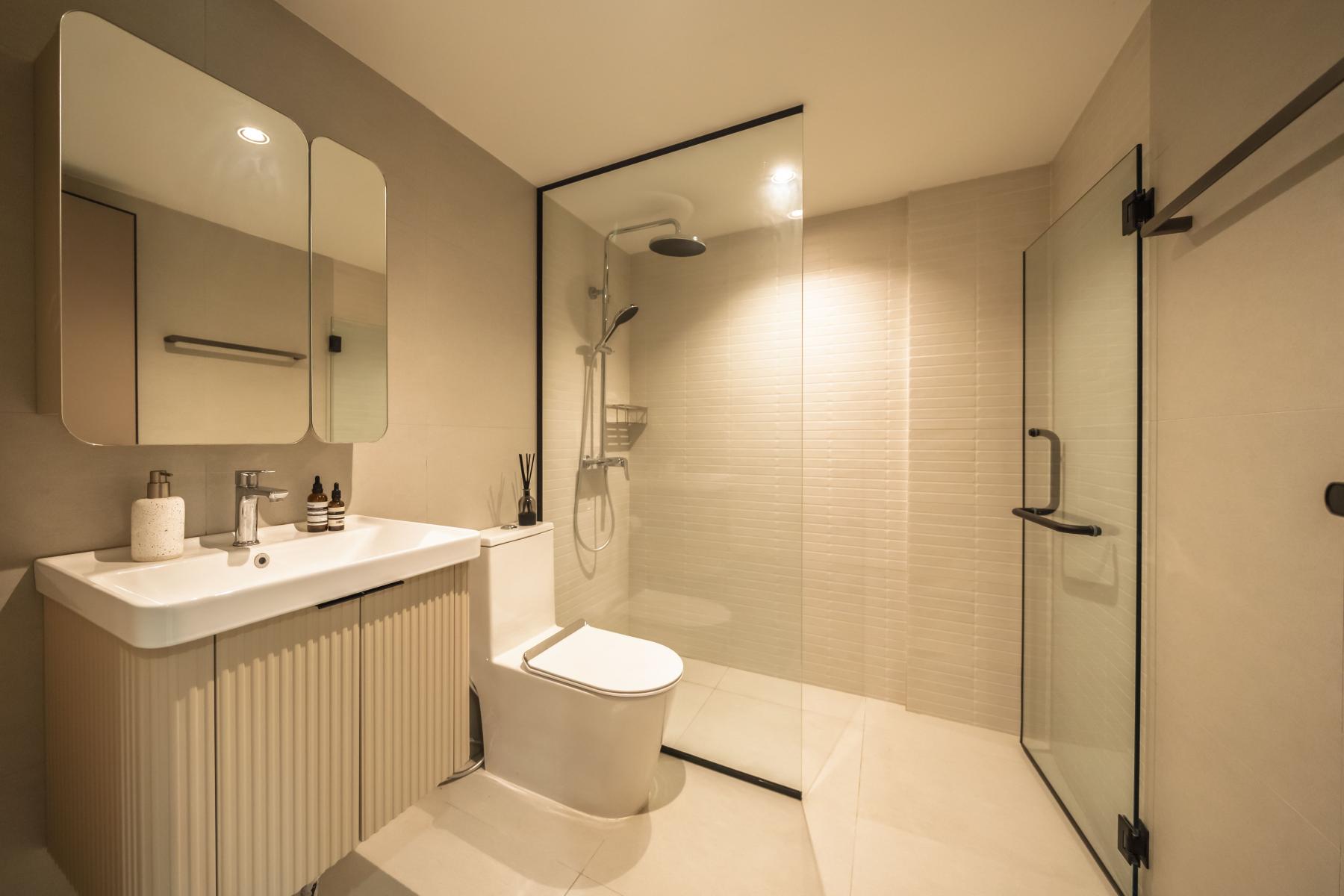 Modern Bathroom with Mirror and Bathroom Mirrors