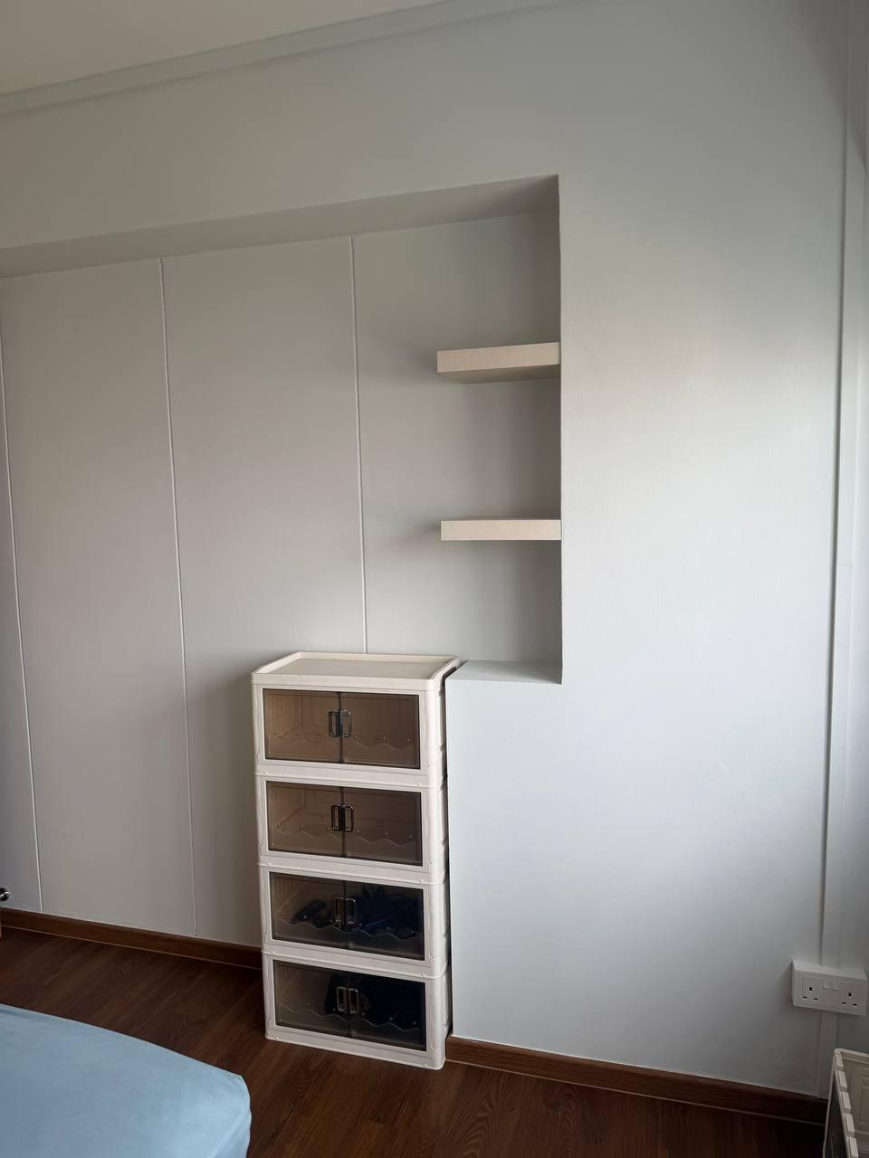 Minimalist Bedroom with Bookshelf and Vinyl Flooring
