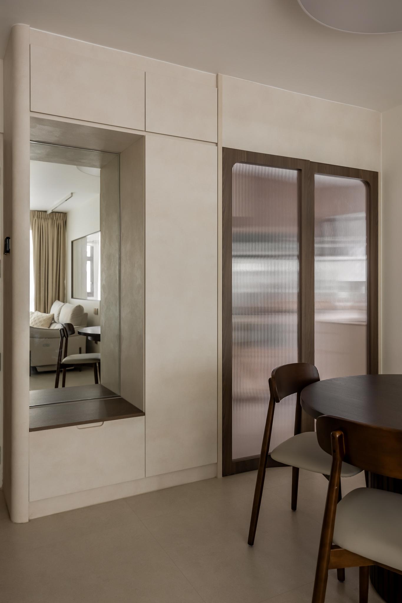 Contemporary Dining Room with Cove Lighting and Dining Table