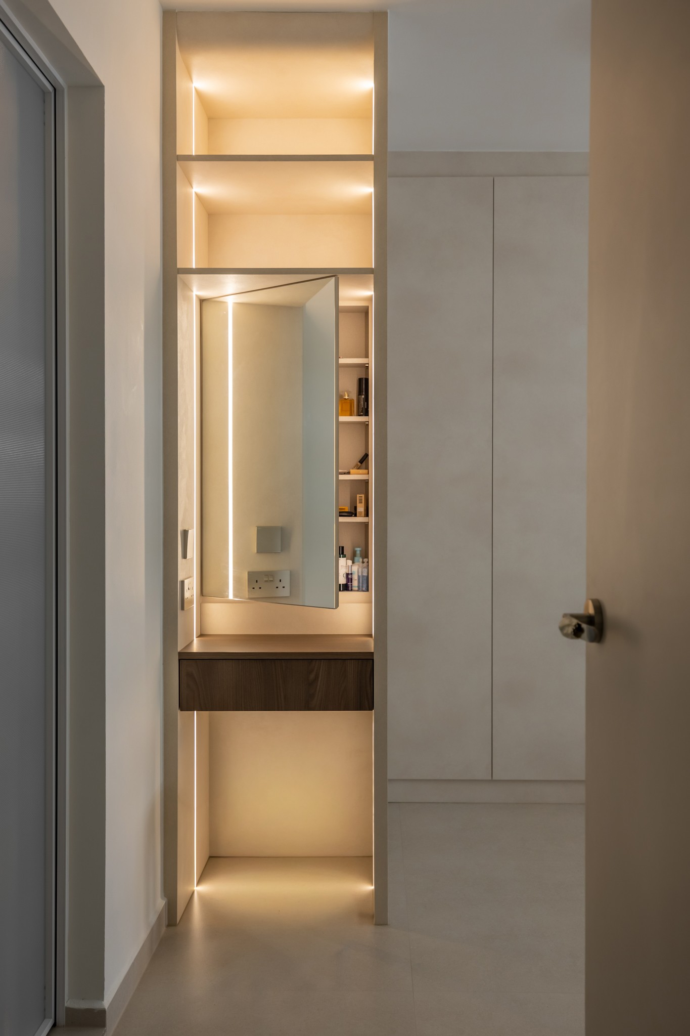 Contemporary Bedroom with Bookshelf and Mirror