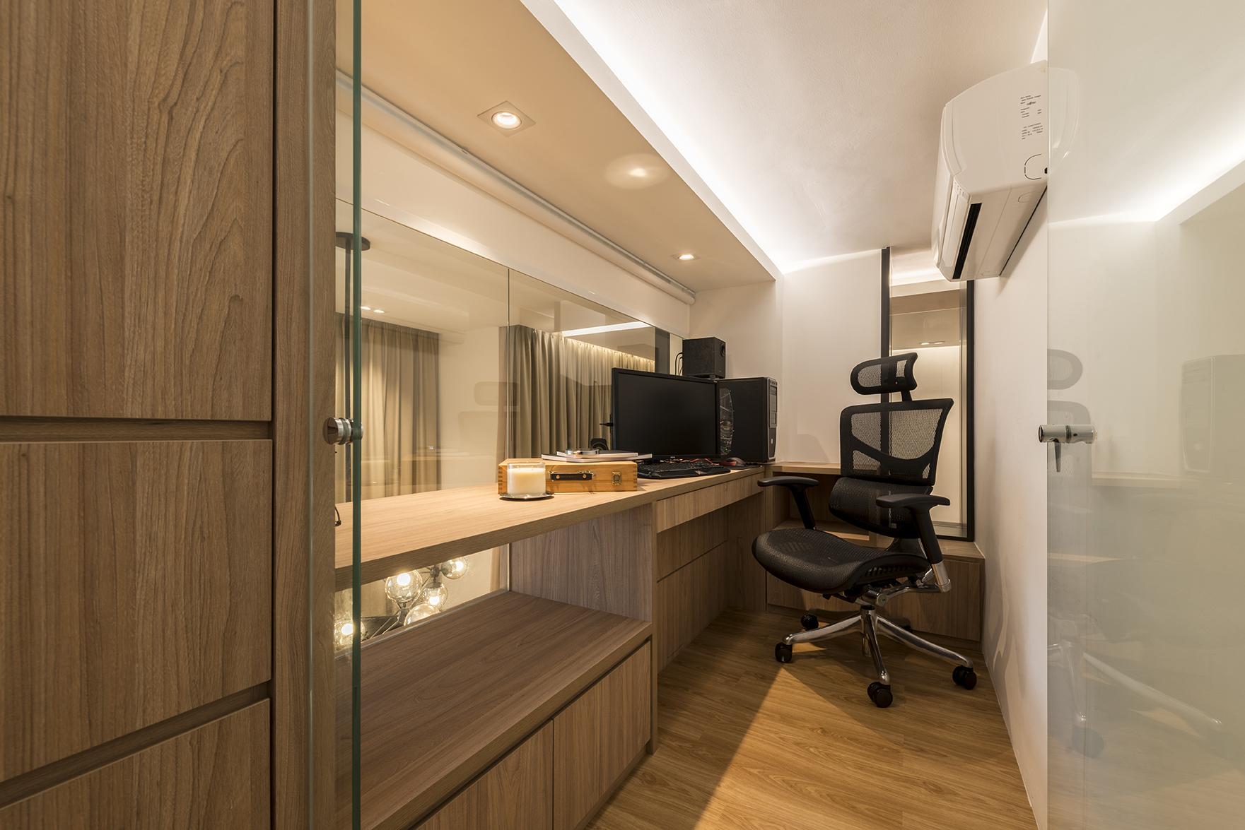 Contemporary Office with Bookshelf and Desk