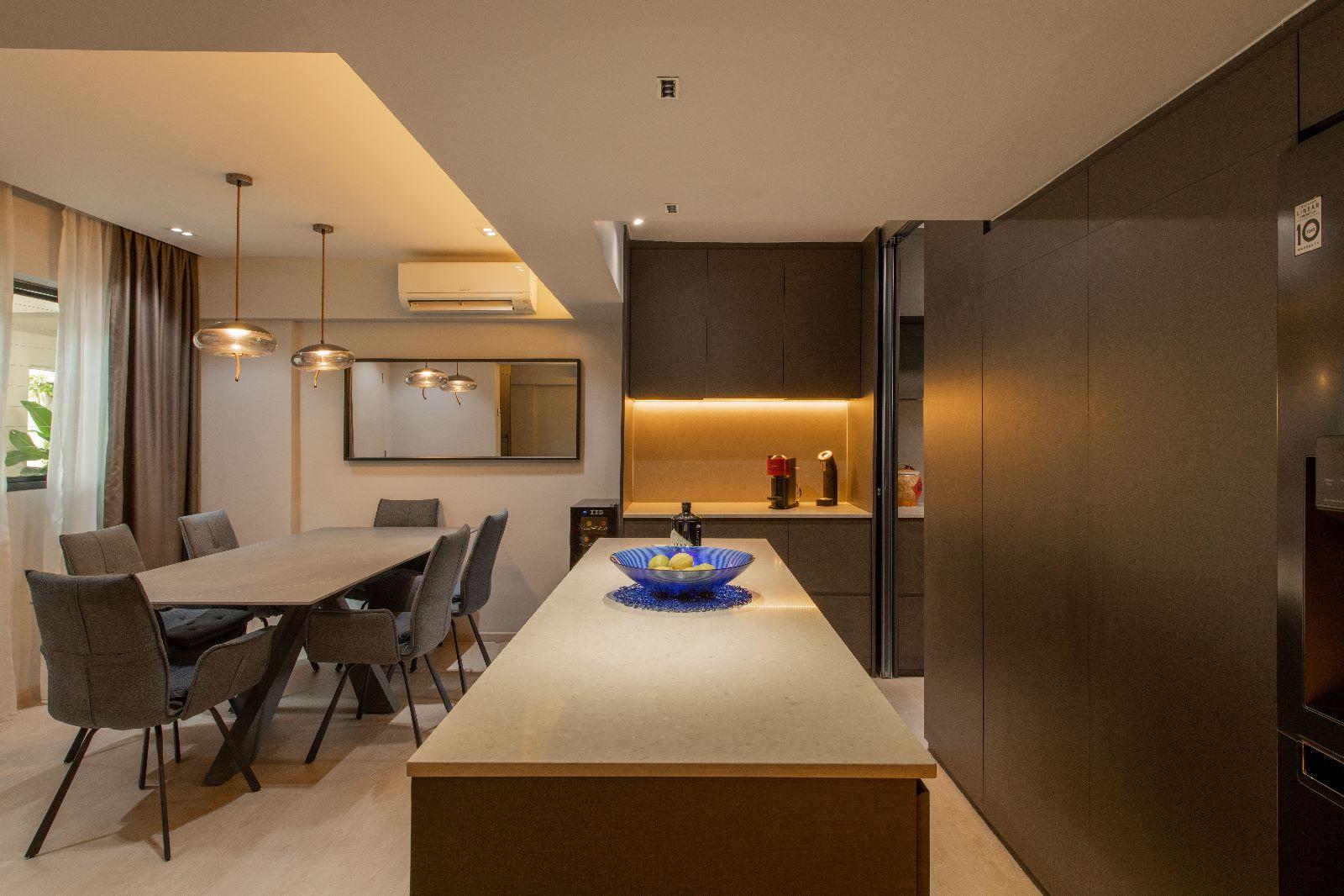 Scandinavian Dining Room with Dining Table and Stools