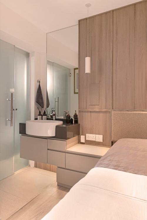 Modern Bedroom at Condominium at 460 Tampines St42