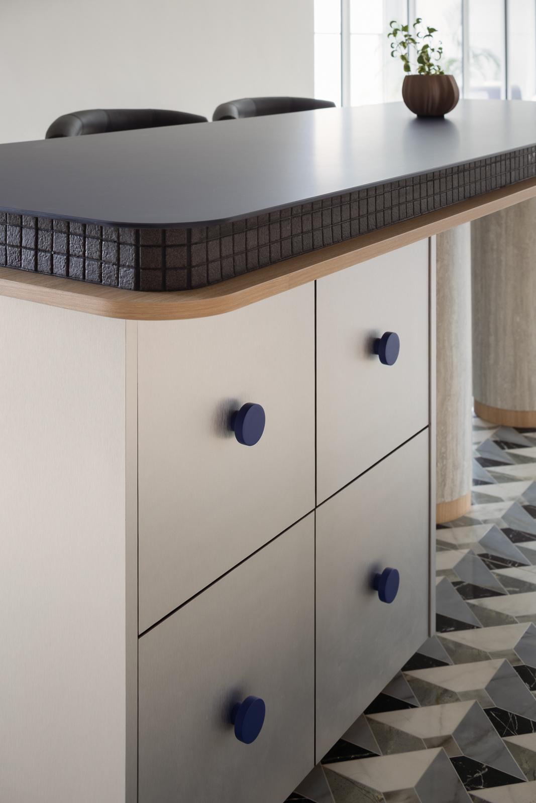 Contemporary Kitchen with Countertop and Homogeneous Tiles