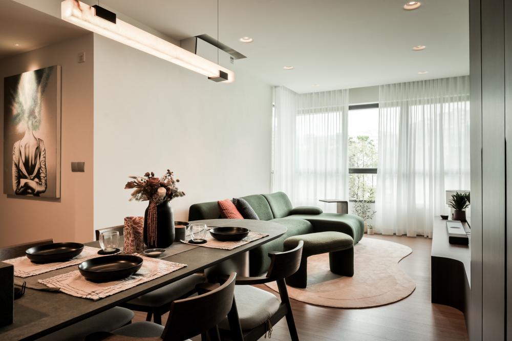 Condominium at 57 Pasir Ris Dr 1 #04-09 Belysa