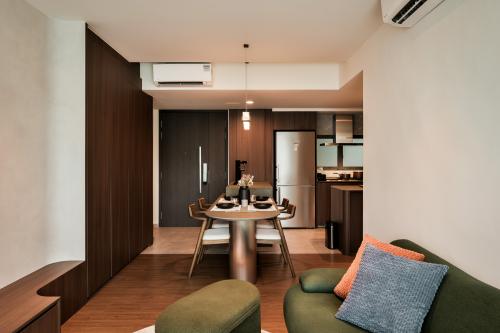 Modern Dining Room at Condominium at 57 Pasir Ris Dr 1 #04-09 Belysa