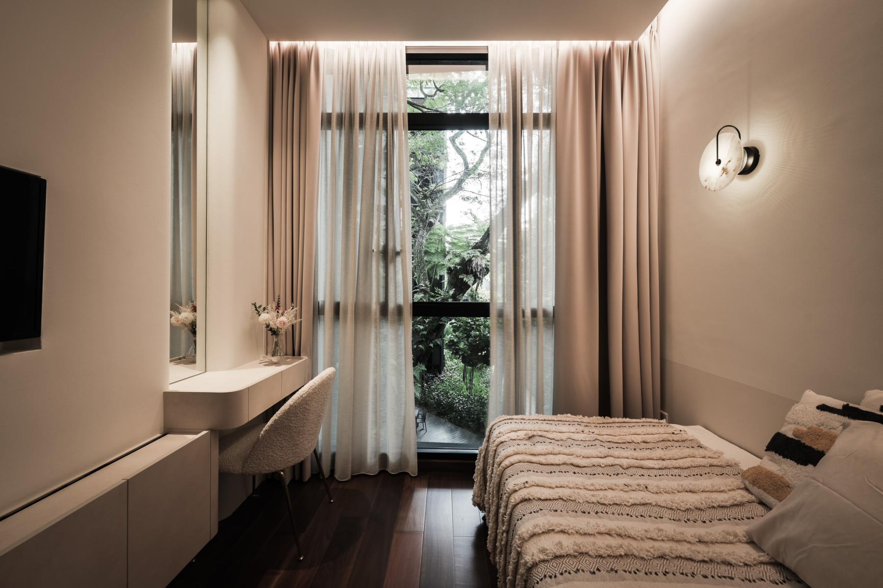 Modern Bedroom with Lighting and Decorative Lighting