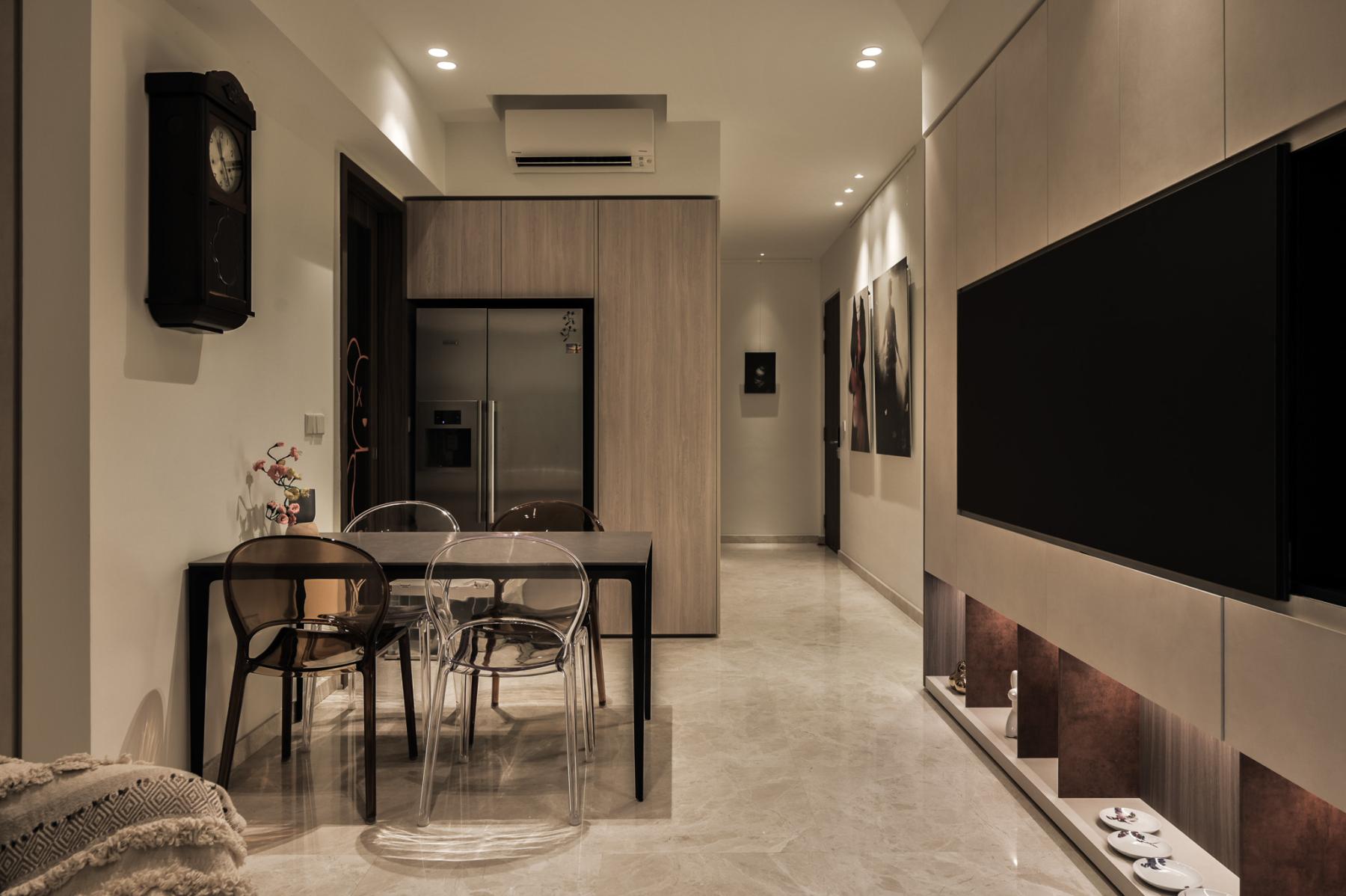 Modern Dining Room with Lighting and LED Bulb