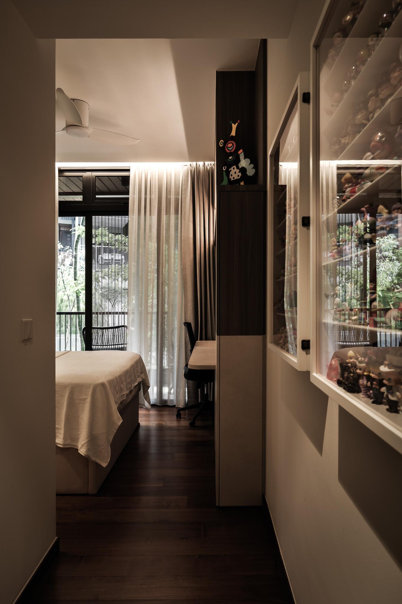 Modern Bedroom with Vinyl Flooring and Display Cabinets