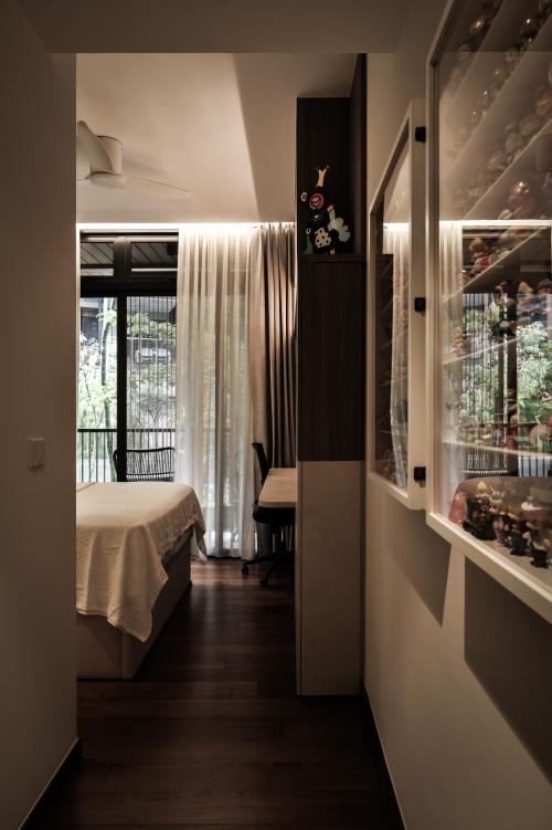 Modern Bedroom at Condominium at 11K Toh Tuck Rd