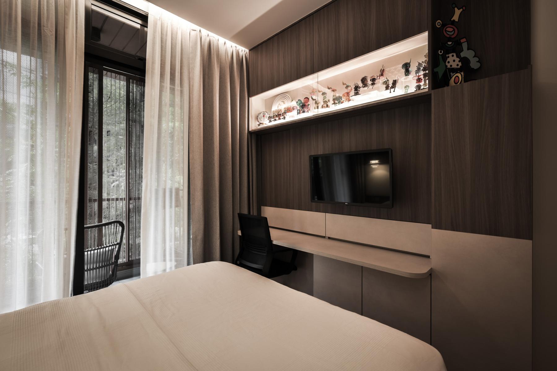 Modern Bedroom with Ceiling Light and TV