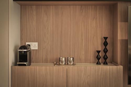 Modern Home Bar at Condominium at 5 Derbyshire Rd