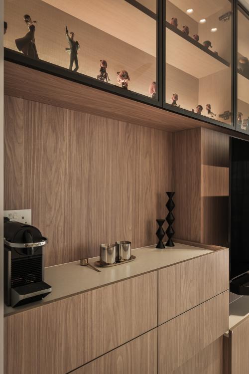 Modern Home Bar at Condominium at 5 Derbyshire Rd