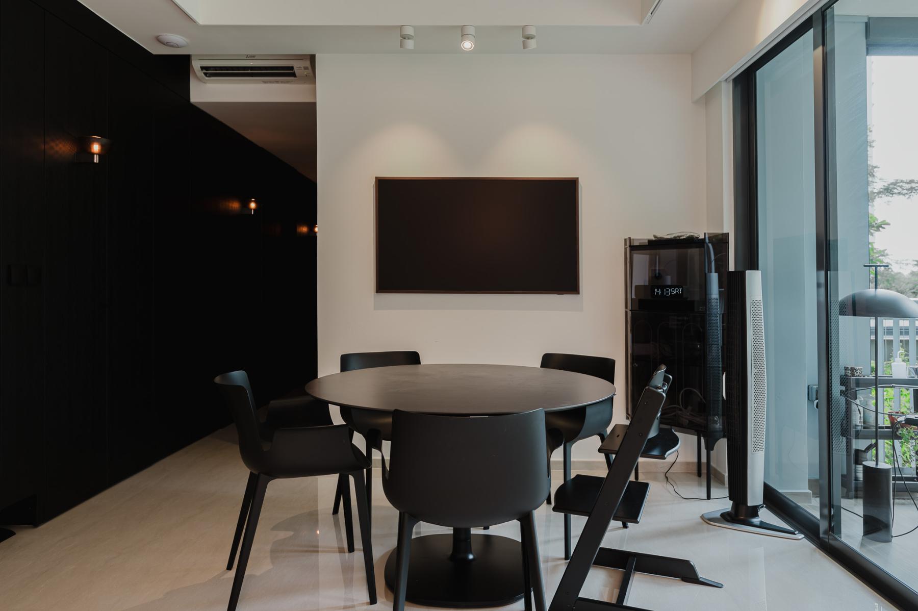 Industrial Dining Room with Dining Table and Dining Chairs