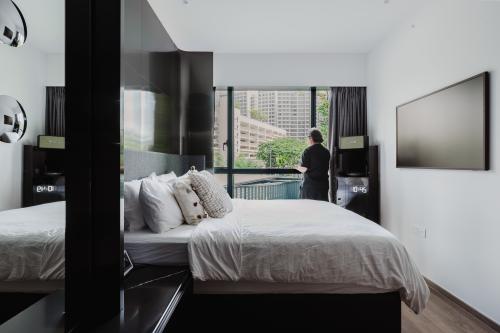 Industrial Bedroom at Condominium at Sumang Walk, Piermont Grand