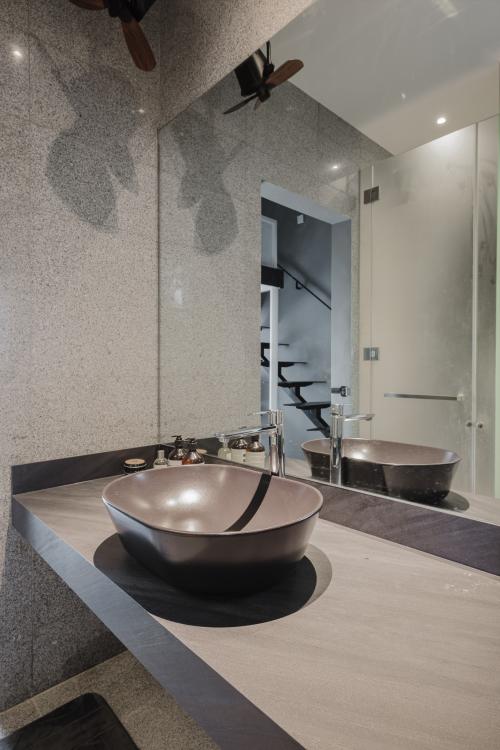 Minimalist Bathroom at Condominium at Hillview Rise, The Hillier