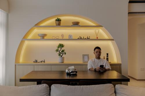 Minimalist Dining Room at 817 Keat Hong Link