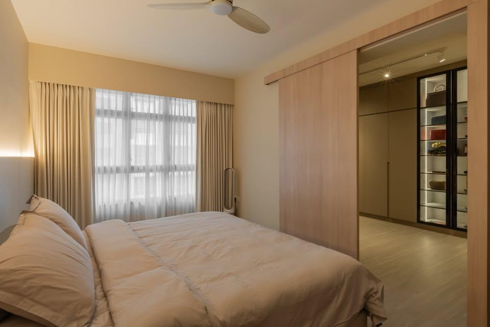 Modern Bedroom with Vinyl Flooring and Cove Lighting