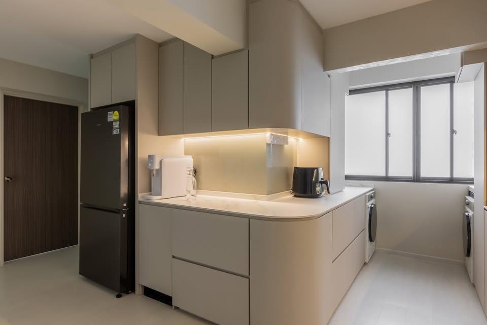 Minimalist Kitchen with Kitchen Island and Kitchen Accessories
